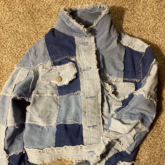 Jean jacket - Picture 1 of 1